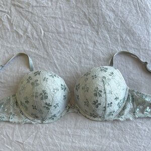 Victoria's Secret Underwire Bra Intimates